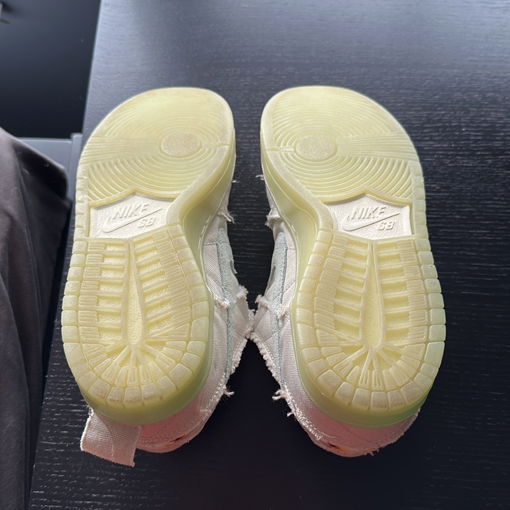 Size 6.5 sb mummy dunks